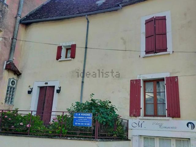 Maison, Toucy