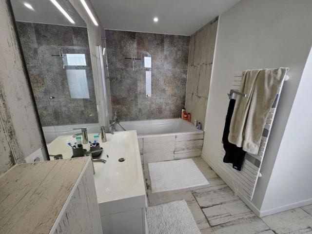 Maison Toulon 7 pièce s 168 m2 AVEC GARAGE ET TERRASSE