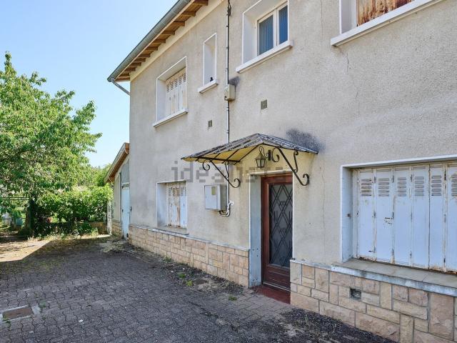 Maison, Toussieu