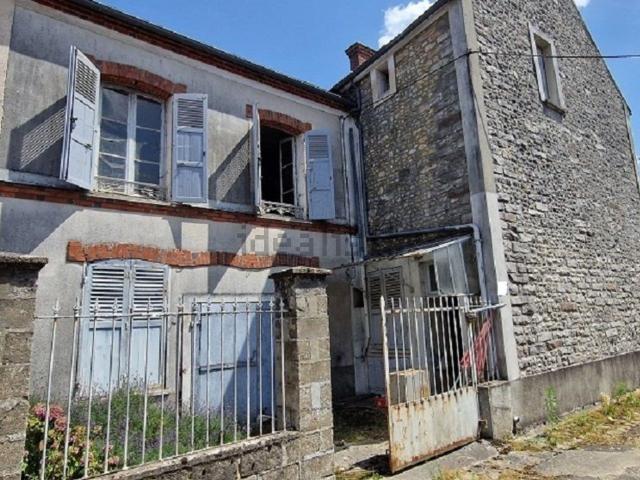 Maison, Tousson