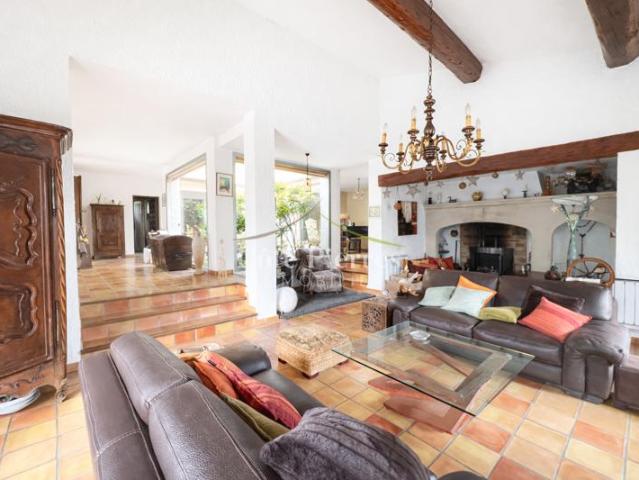 maison Tour Magne