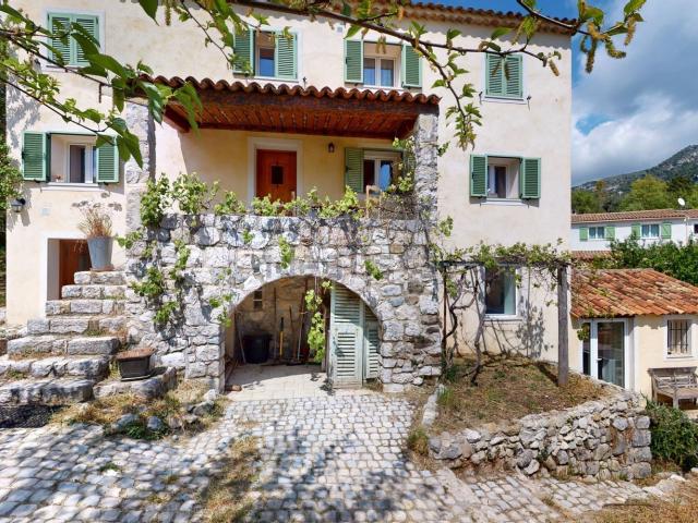 Maison, Tourrette Levens