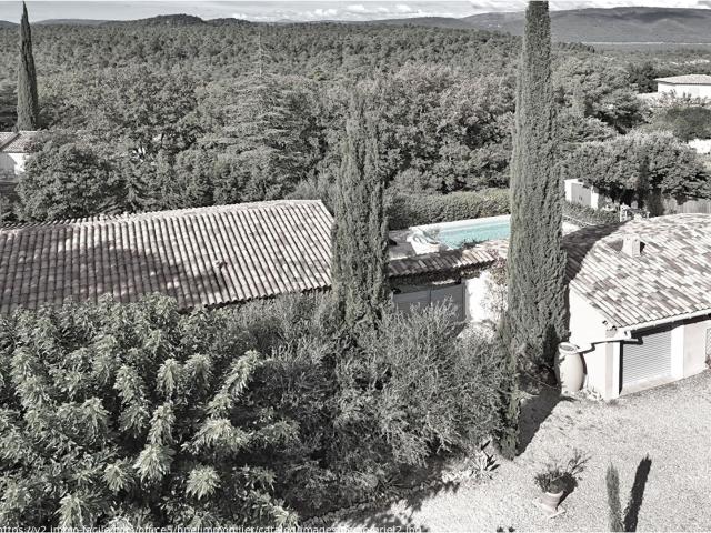 Maison, Tourtour