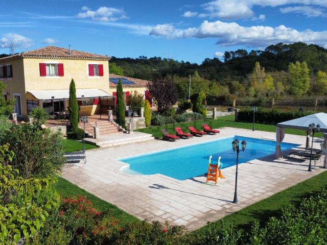 Maison, Tourves