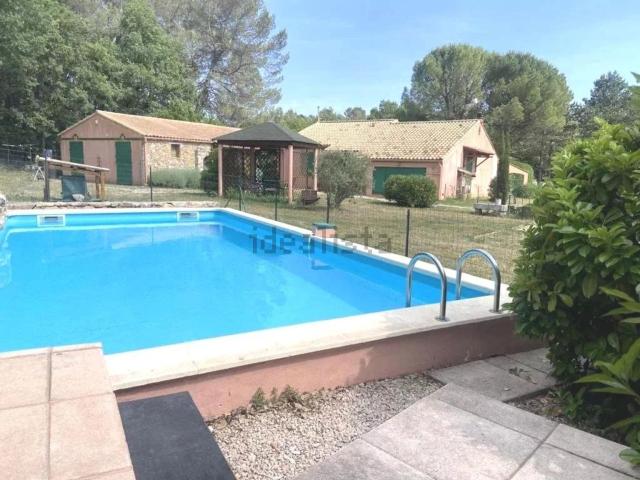 Maison, Tourves