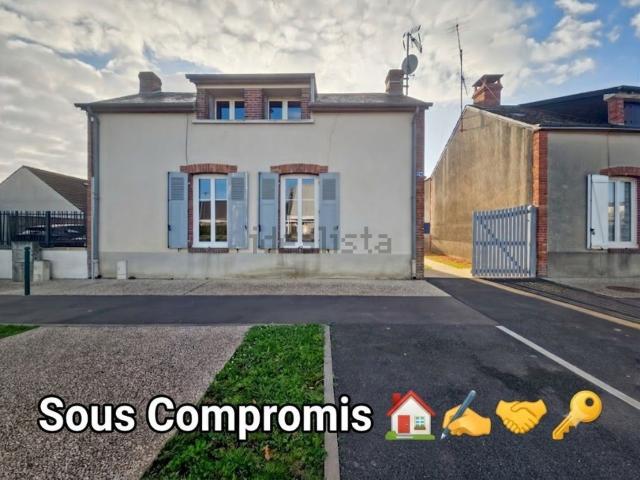 Maison, Toury