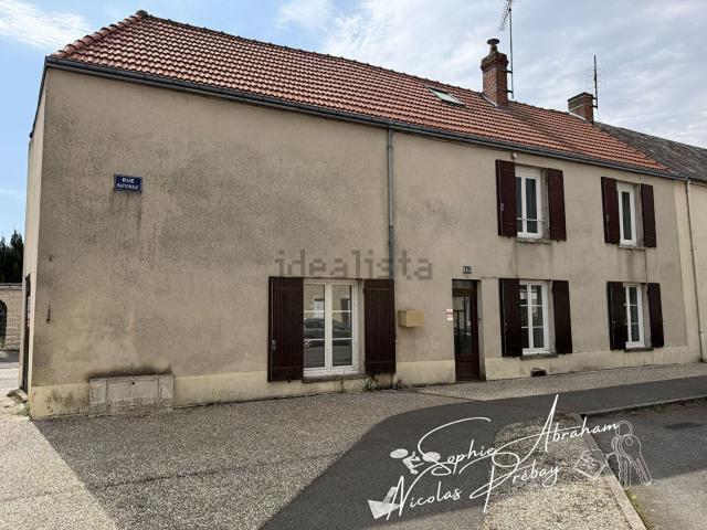 Maison, Toury