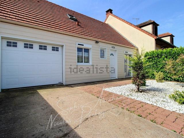 Maison, Toury