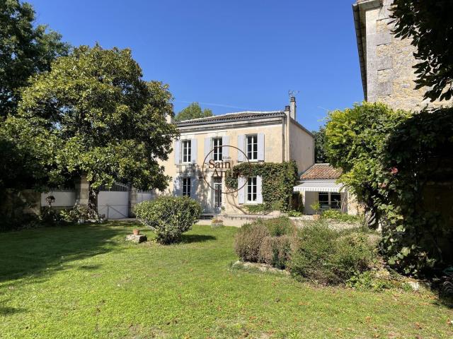Maison, Touvre