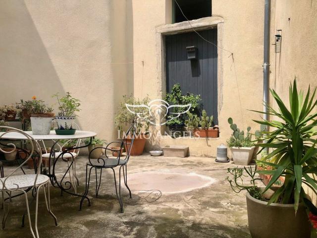 Maison, Taulignan