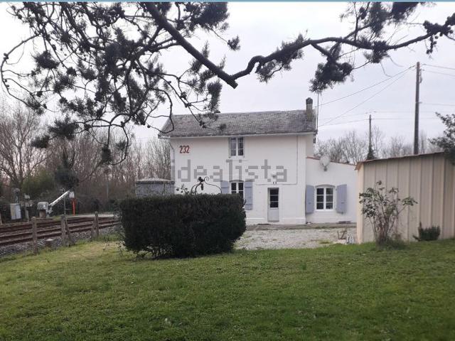 Maison, Taillebourg