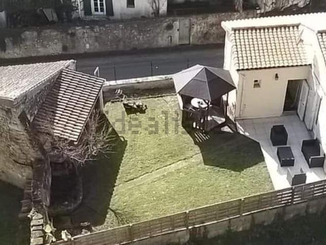 Maison, Taillebourg