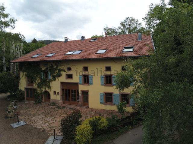 Maison, Taintrux