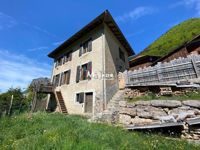 Maison, Taninges