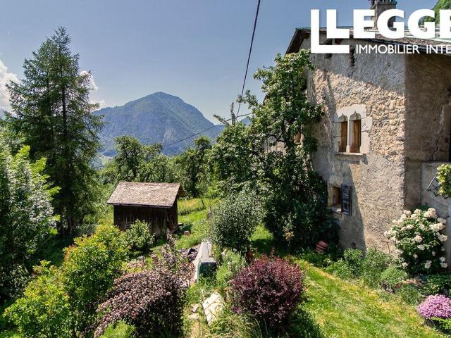 Maison, Taninges