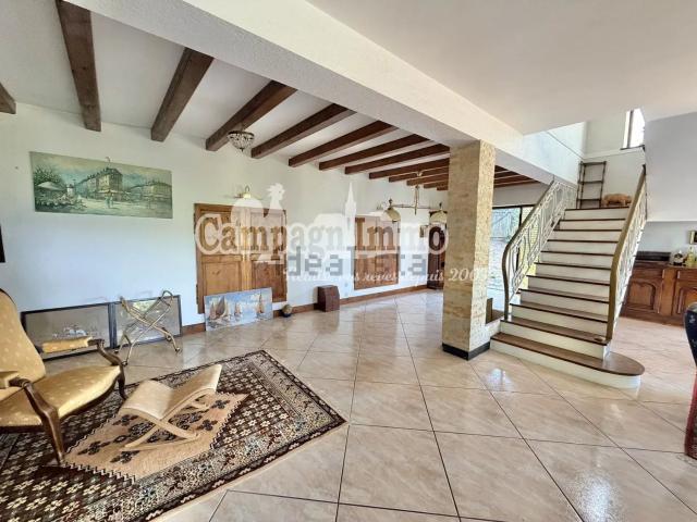Maison, Tarare