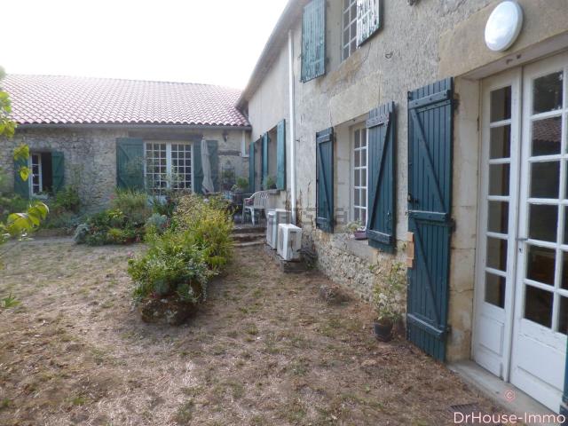 Maison, Targon