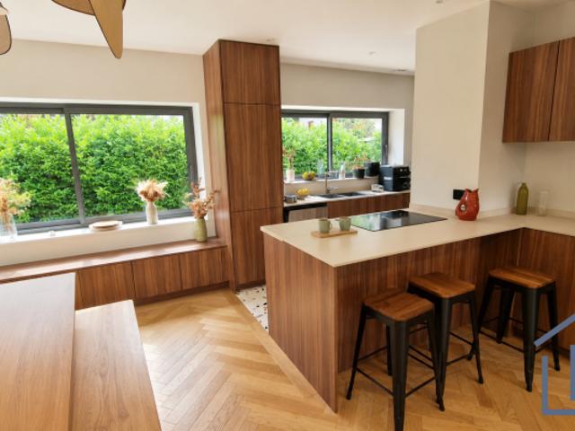 Maison Tassin La Demi Lune 6 pièce s