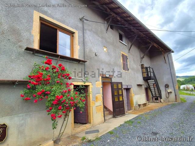 Maison, Ternand