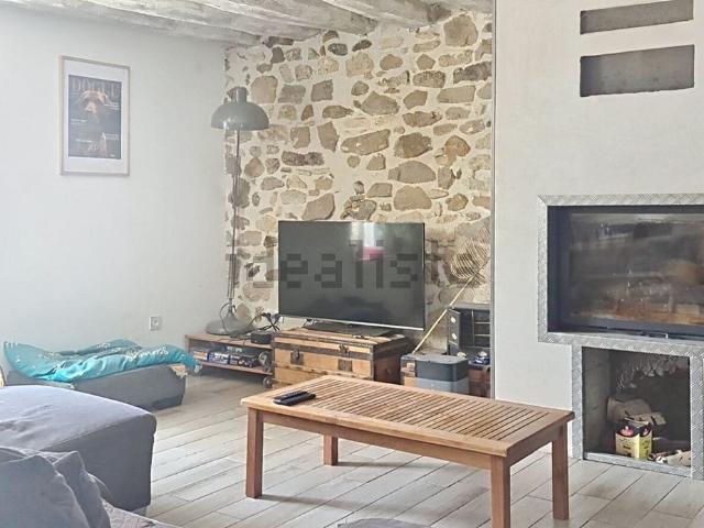 Maison, Thury en Valois