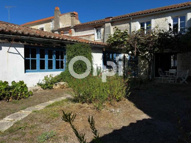 Maison, Thairé