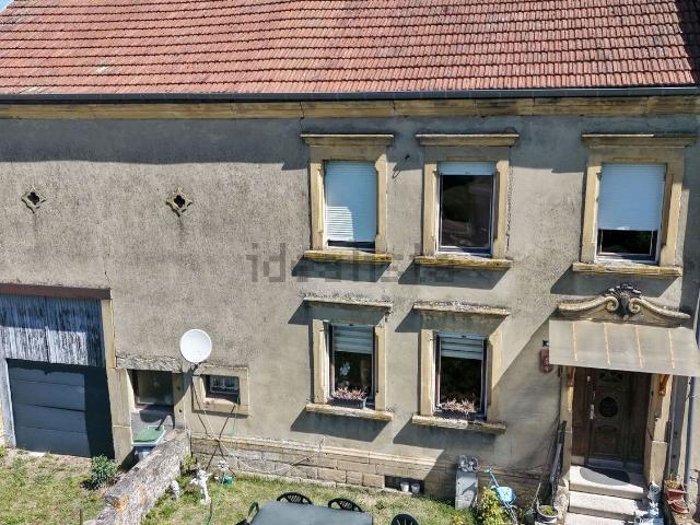 Maison, Théding