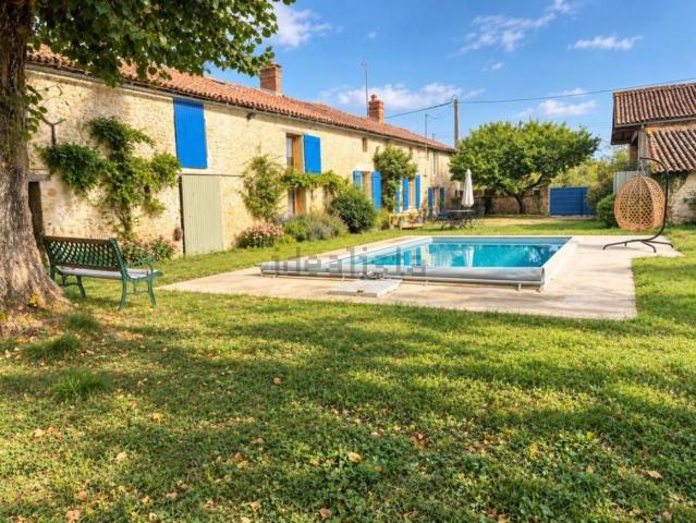 Maison, Thénezay
