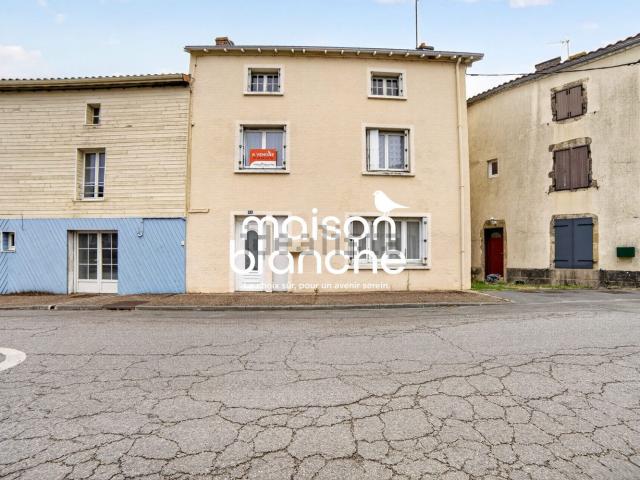 Maison, Thénezay