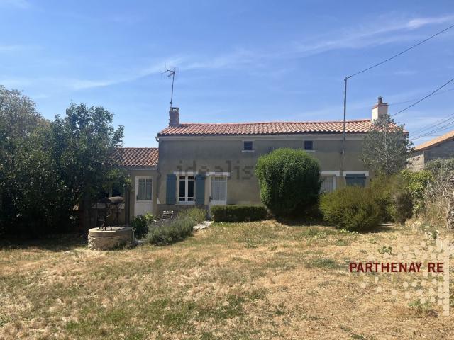 Maison, Thénezay