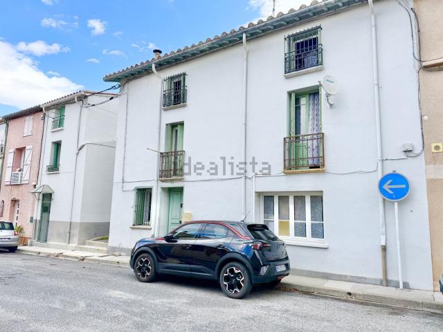 Maison, Théza