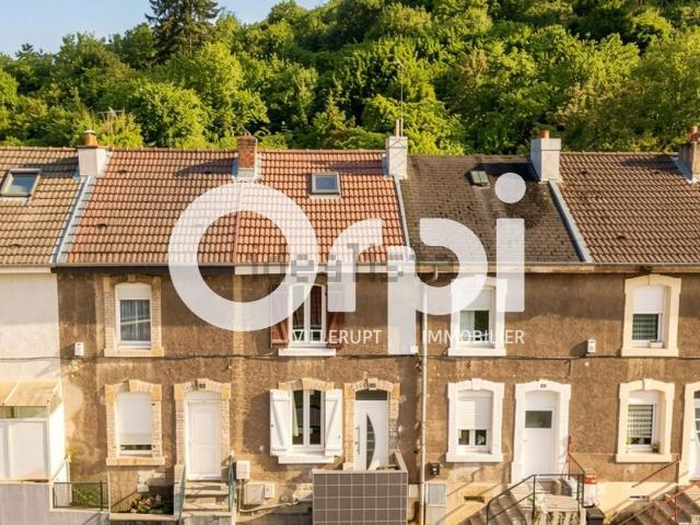 Maison, Thil