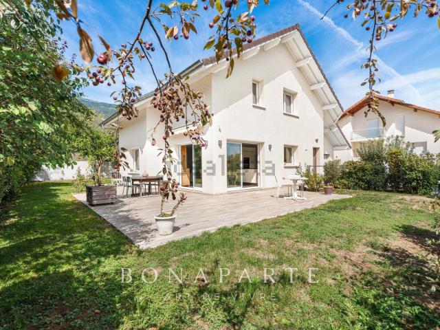 Maison, Thoiry