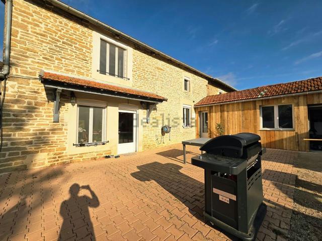 Maison, Thol lès Millières