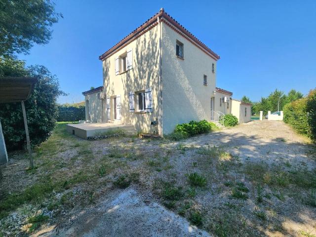 Maison traditionnelle 134 m² sur terrain de 877 m², sans vis. 133m² Saint Christol lez Alès