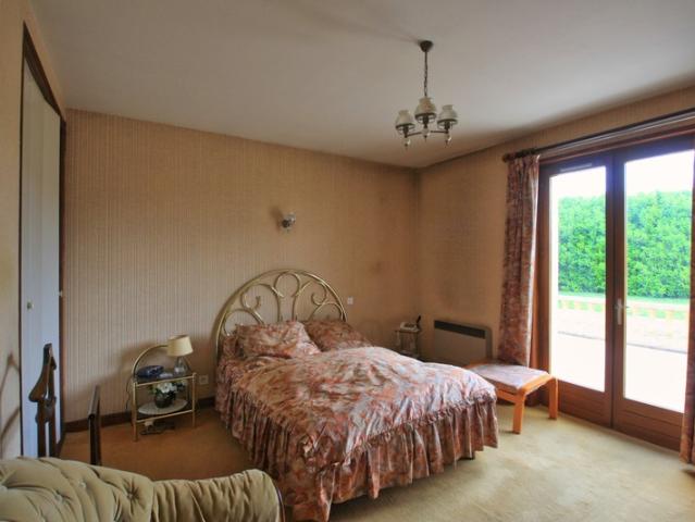 Maison traditionnelle, 5 chambres, sur 5000 m² de terrain