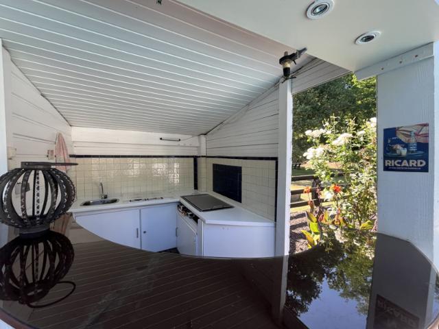 Maison traditionnelle dans un parc arboré 138 m2
