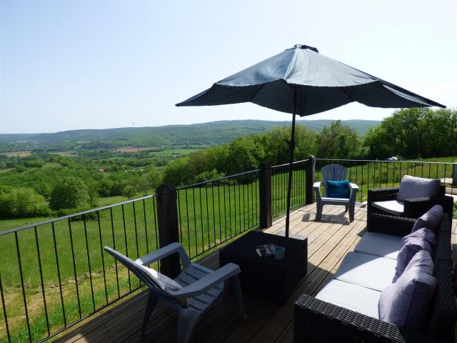 Maison traditionnelle en pierre avec vue panoramique imprena. 180m² Saint Antonin Noble Val