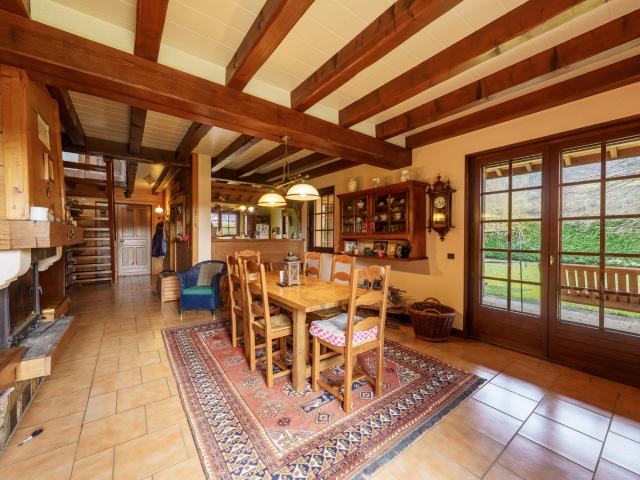 Maison familiale avec vue montagne 1400 m2 de terrain