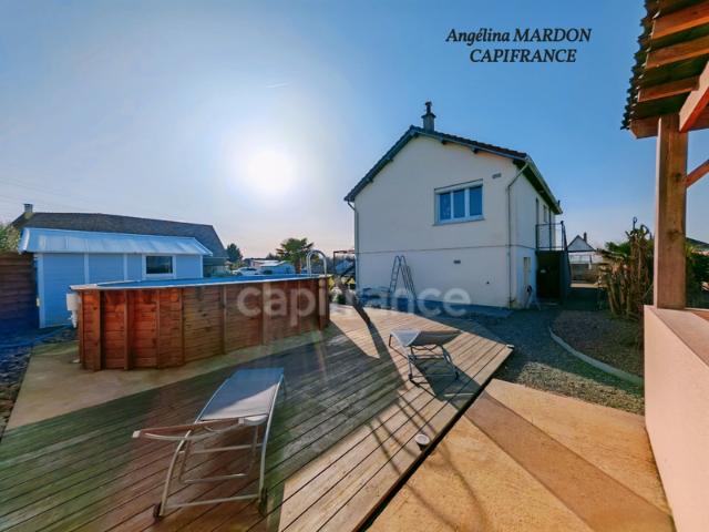 Maison Traditionnelle T5 de 124 m² – Terrain Paysager de 1215 m² + Piscine à Saint Nicolas de la Taille 76 170