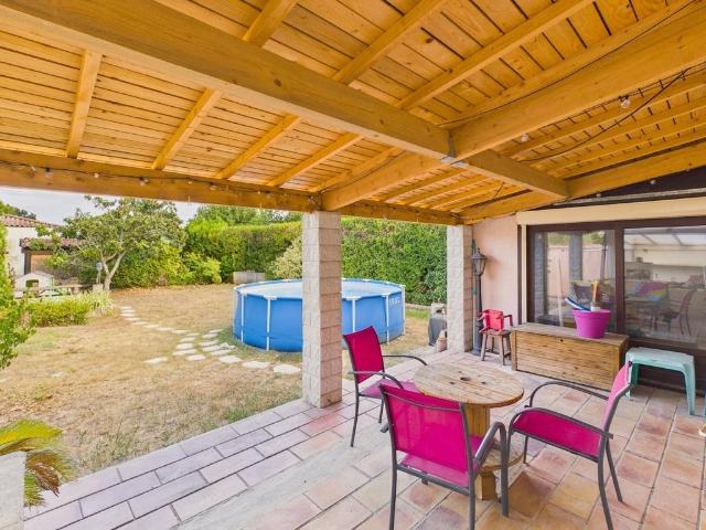 Morières lès Avignon, maison de plain pied 116 m², 3 chambr. 116m² Morières lès Avignon