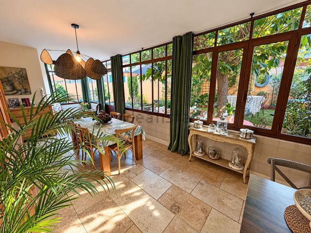 Maison, Trets