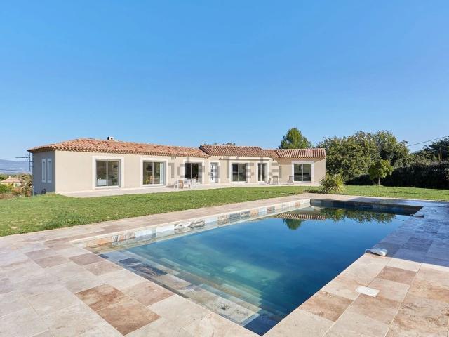 Maison, Trets
