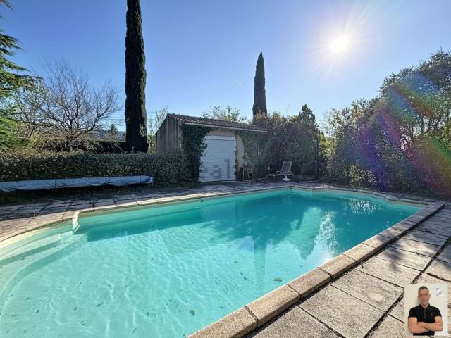 Maison, Trets
