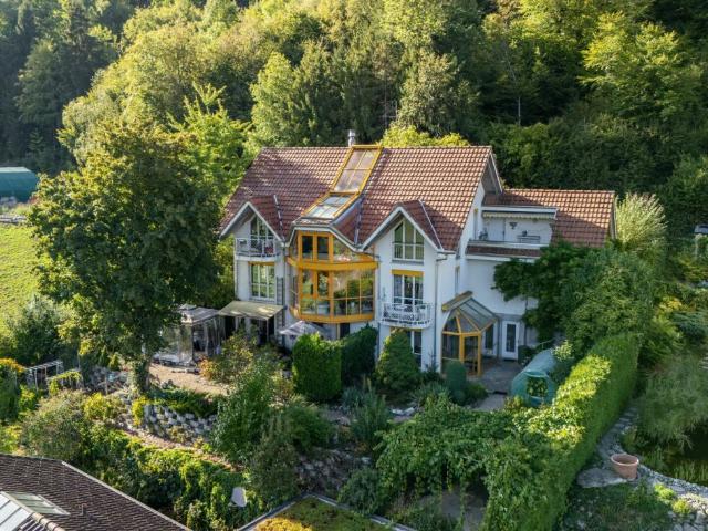MAISON TRIA | DREI WOHNEINHEITEN. 306 M². EIN HAUS VOLLER MÖGLICHKEITEN