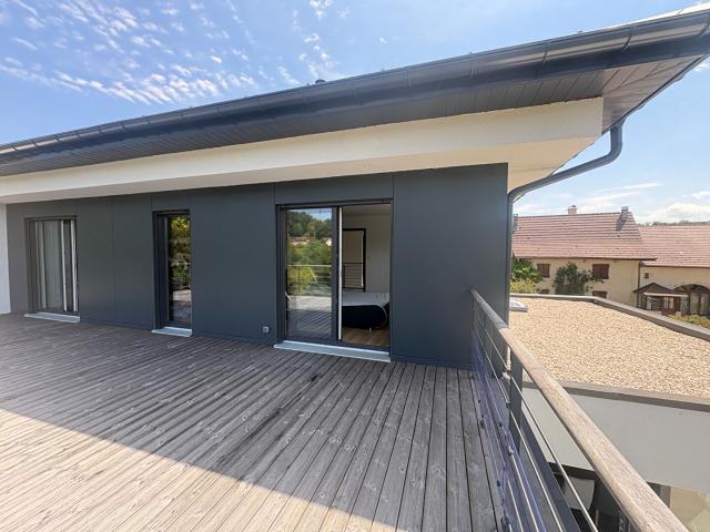 Maison trois chambres située à 2 minutes de PONT DE ROIDE