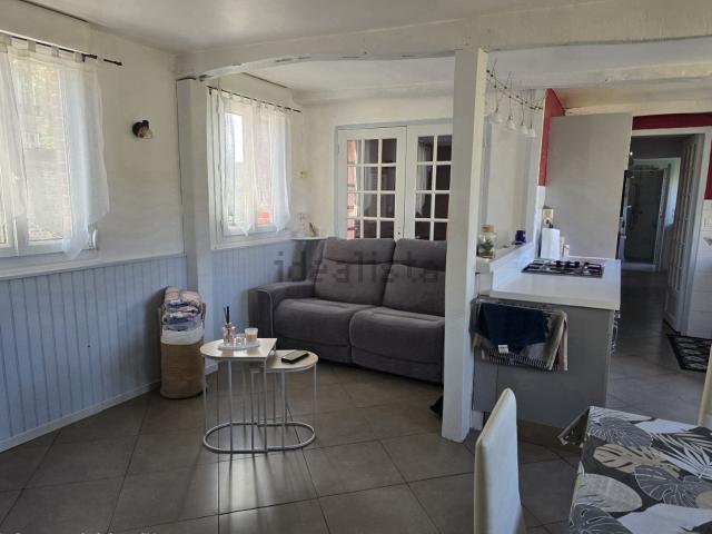 Maison, Tully