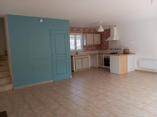 Maison type 4 à louer à Mouriès