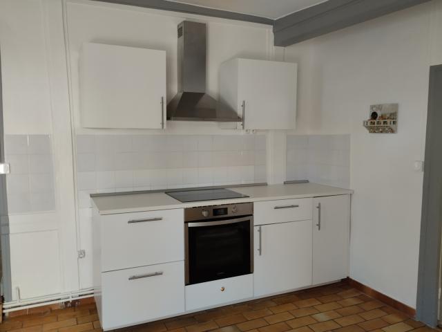 MAISON TYPE 2 UNE SEULE CHAMBRE