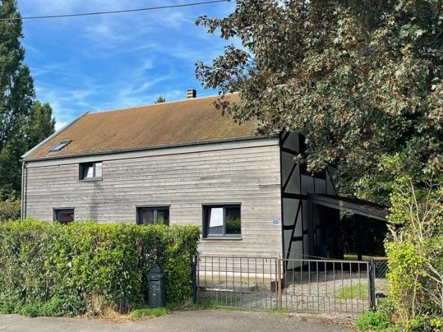 Maison type fermette,3 ch, 2 sdb, jardin 700m² à Crisnée