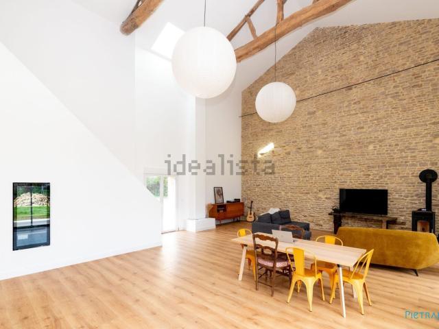 Maison, Uchizy
